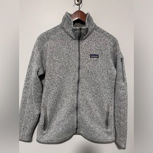 Women’s full zip Patagonia sweater.EUC. Size: large.